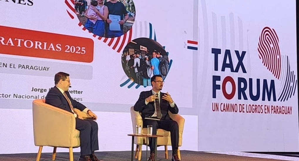 El director nacional de Migraciones, Jorge Kronawetter, durante su presentación.