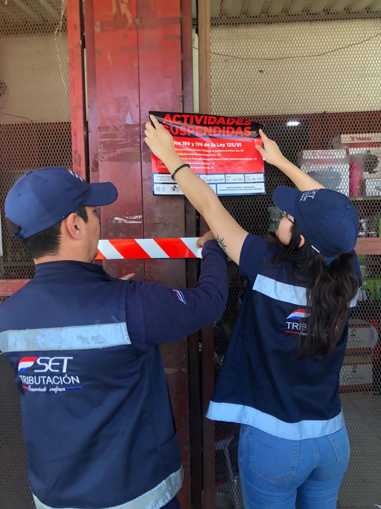 La SET suspende Comercio - Distribuidora