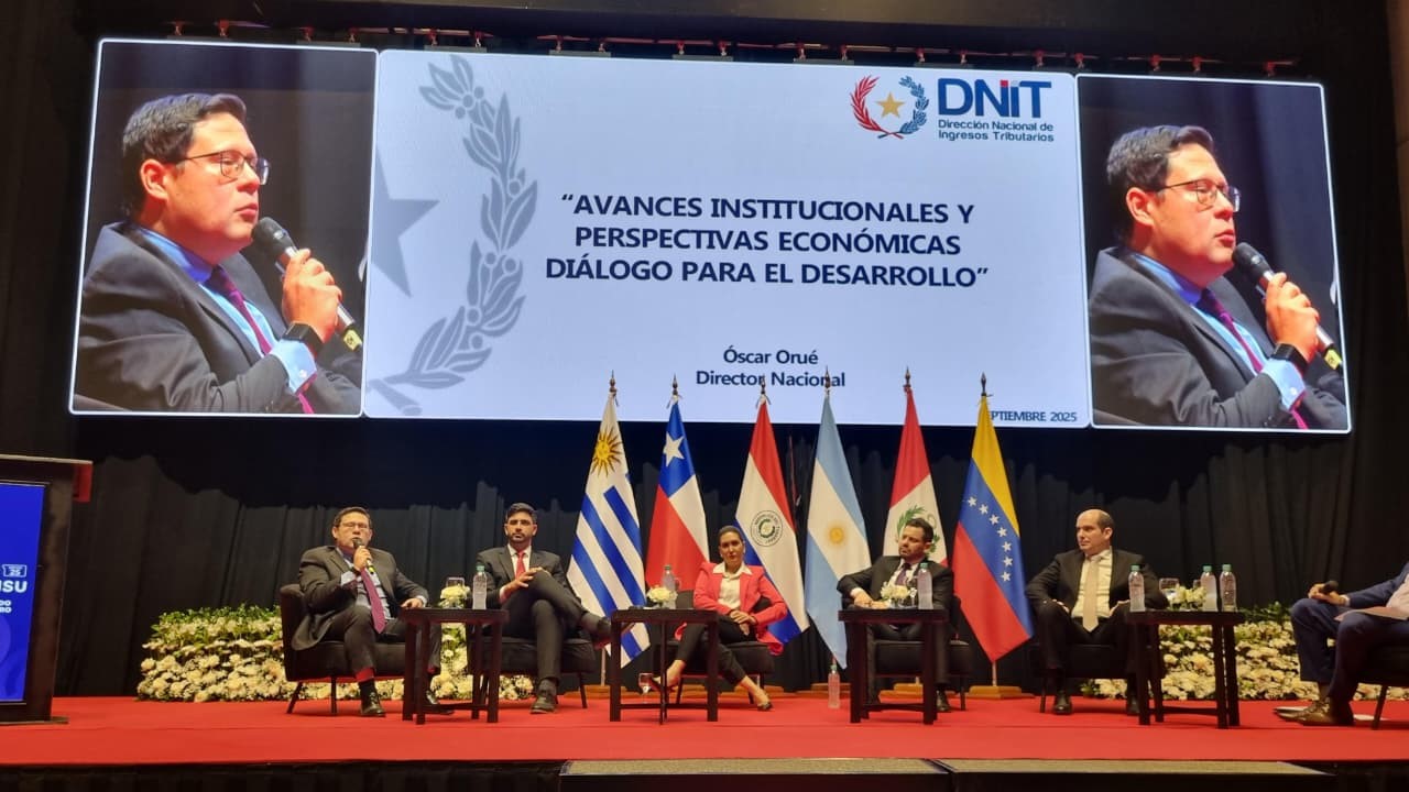 El titular de la DNIT durante su intervención en la Expo CAPASU 2025