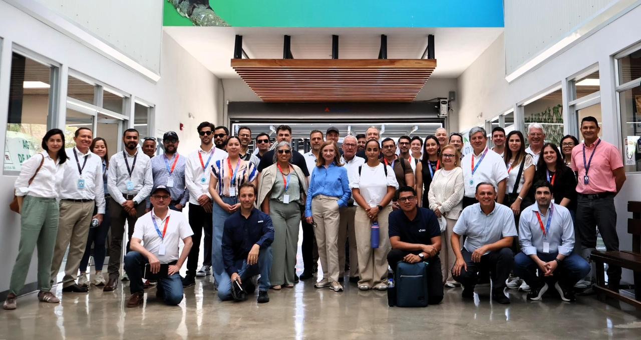 DNIT intercambia experiencias de control en pasos fronterizos